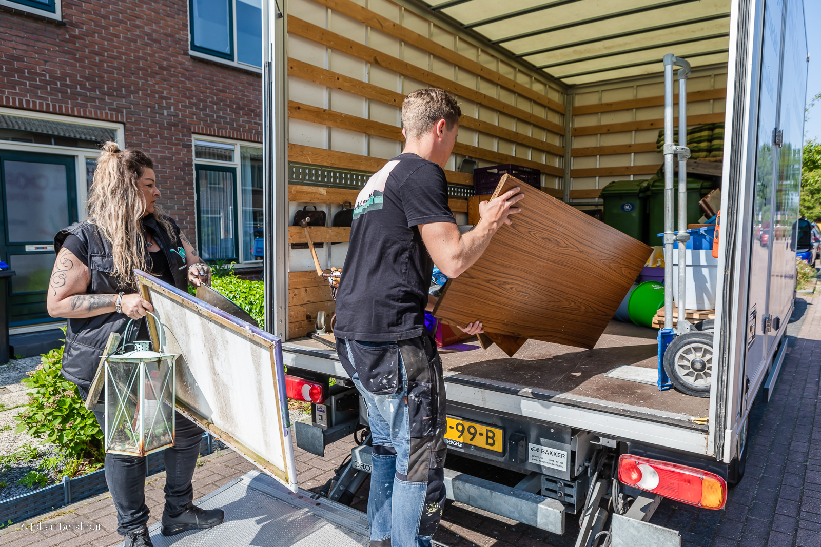 Ons team aan het inladen